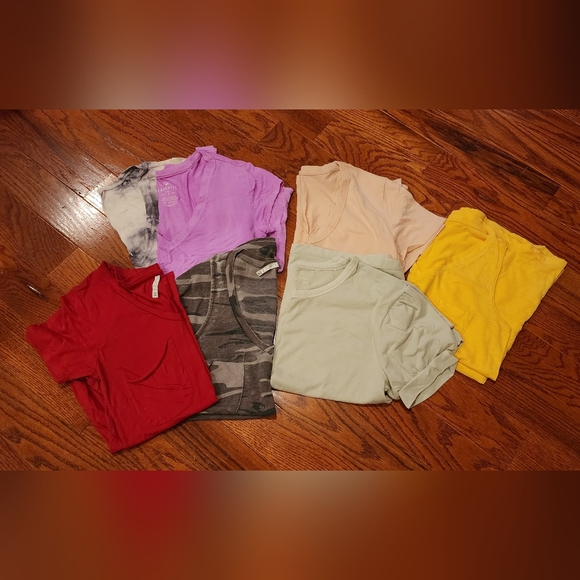 Mixed lot XS/Small tshirts/tanks - Zsupply, Target, American Eagle - Picture 1 of 1